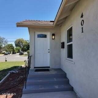 401 Cypress St - Photo 6 of 10