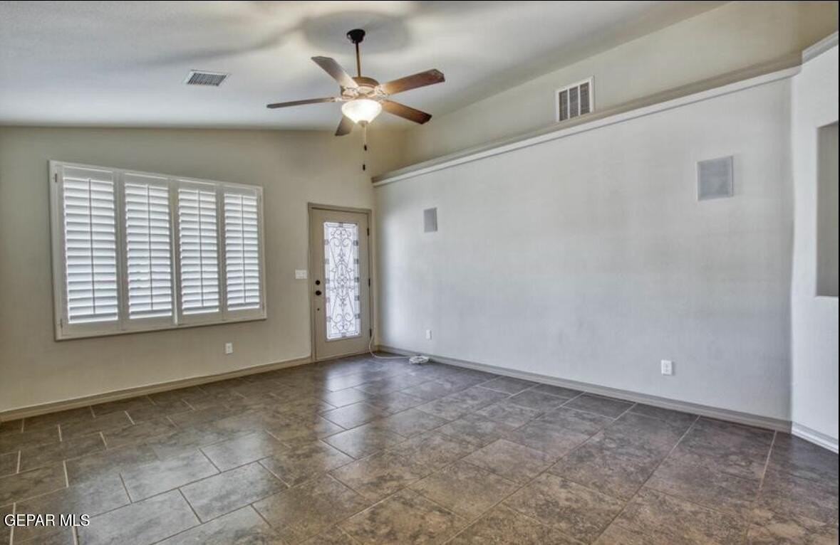 13140 Lost Willow - Photo 4 of 28