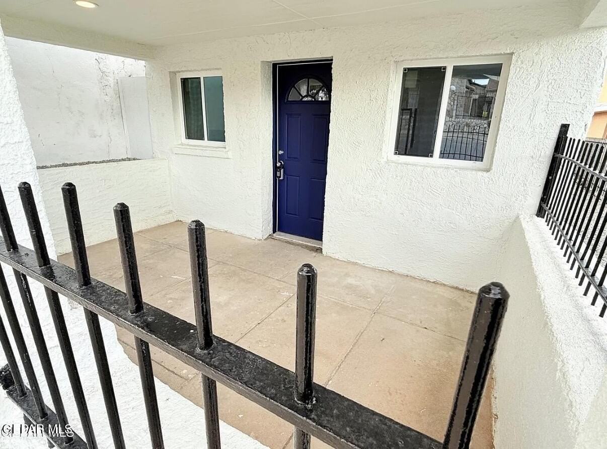 5658 Dailey Ave - Photo 2 of 15