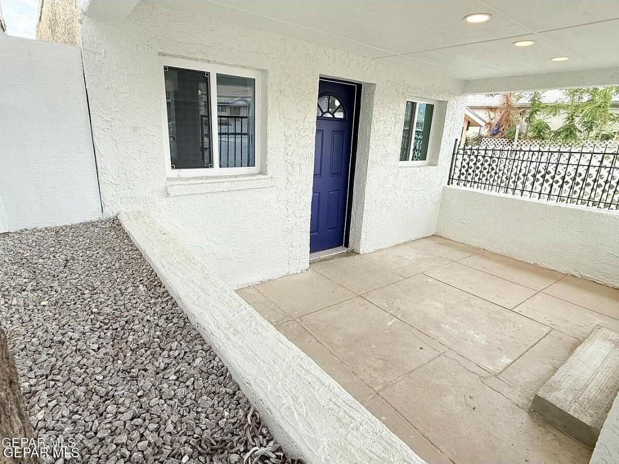 5658 Dailey Ave - Photo 3 of 15