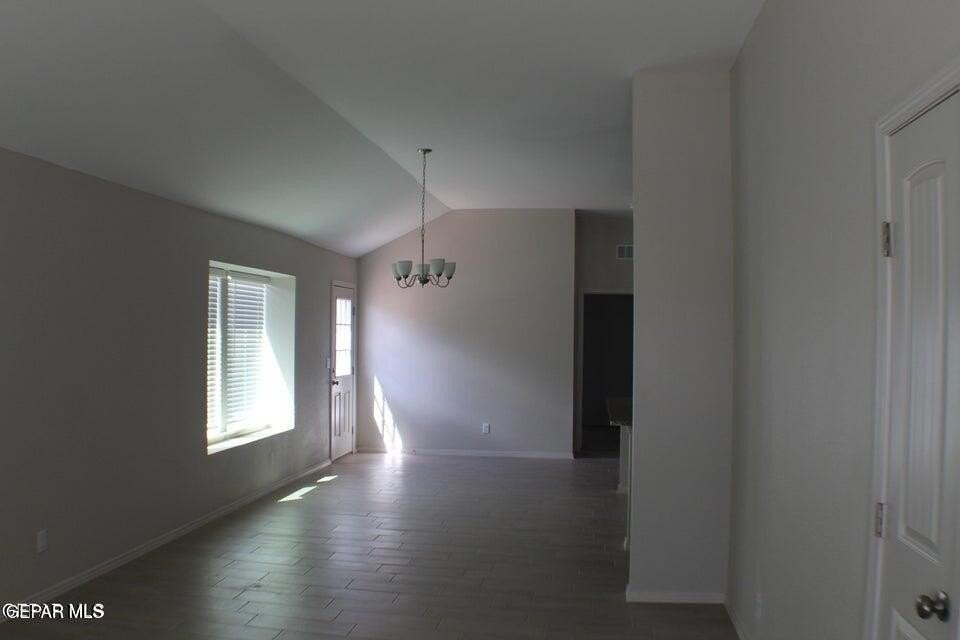 7425 Norte Mesa Ln - Photo 4 of 25