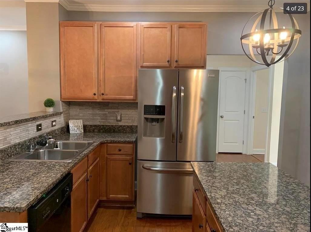 207 Louisville Dr - Photo 3 of 11