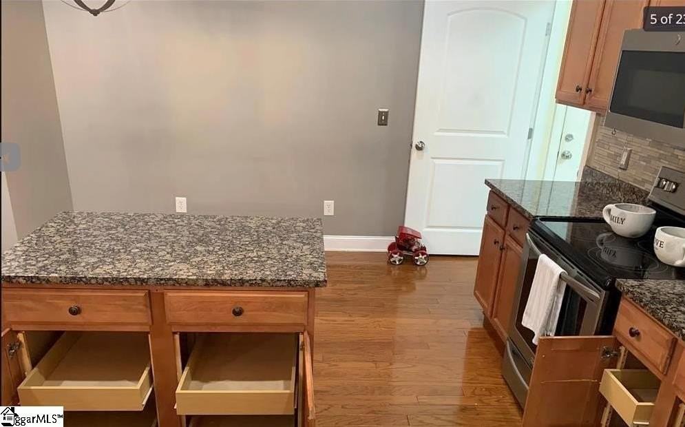207 Louisville Dr - Photo 4 of 11