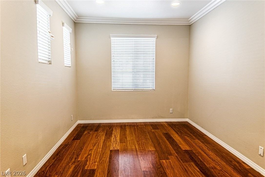 6545 Black Oaks St - Photo 5 of 50