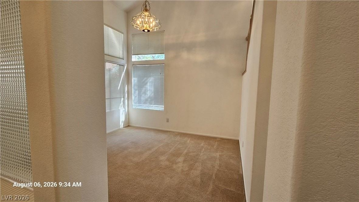 2033 Paradise Peak Dr - Photo 4 of 31