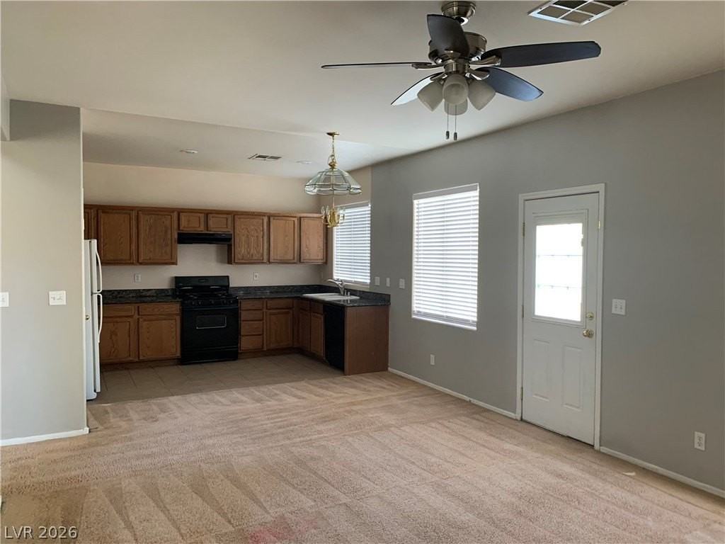 4423 Peaceful Harbor St - Photo 6 of 26