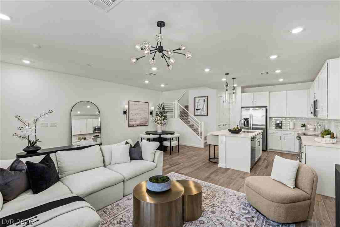 1503 Melodic Lark Dr - Photo 7 of 50