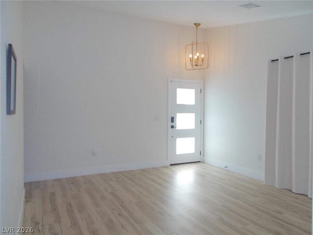 519 Crimson View Pl - Photo 5 of 30