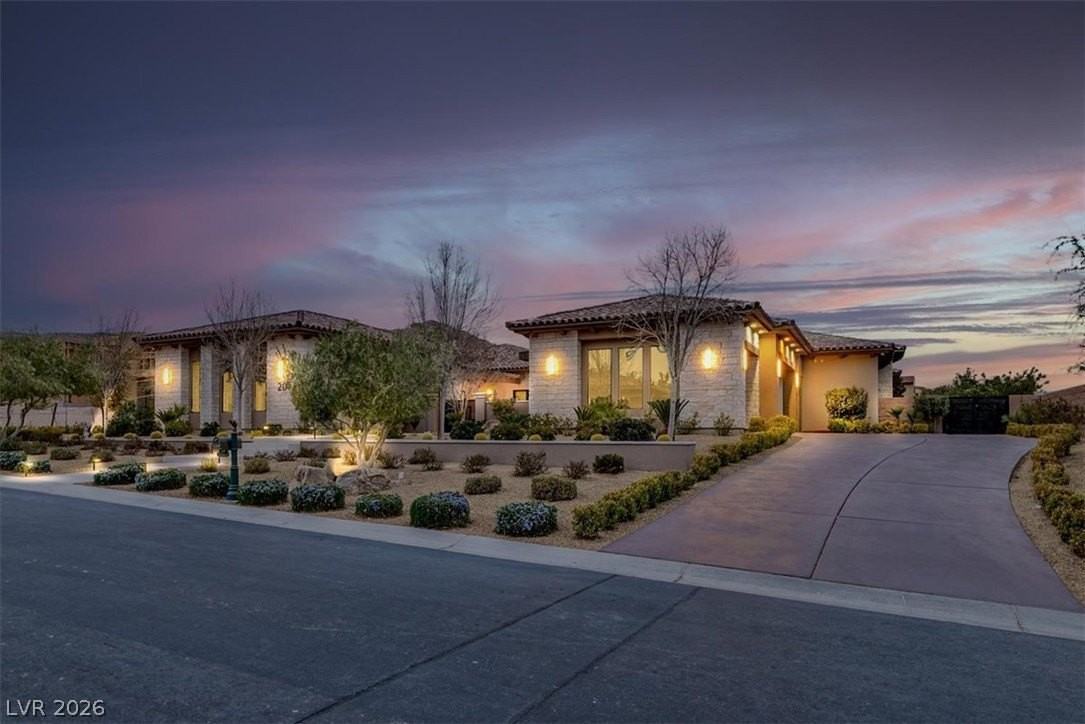 20 Pebble Hills Ct - Photo 2 of 44