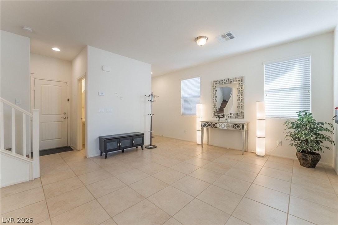 8749 Spanish Ridge Ave - Photo 5 of 26