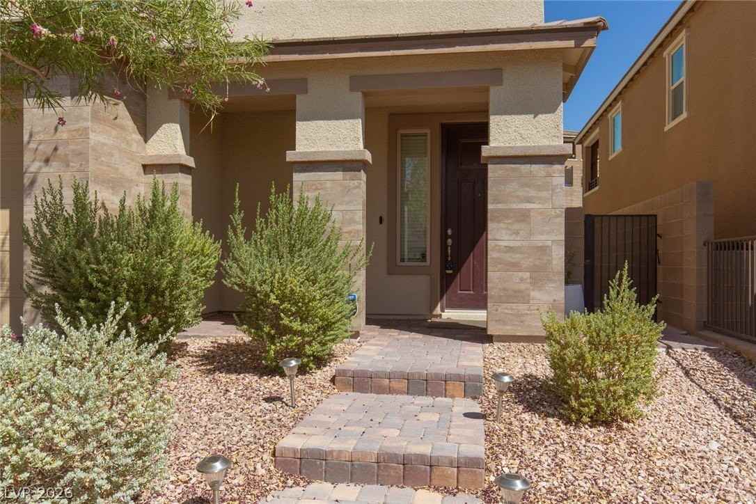 12586 Huckleberry Oak Ave - Photo 3 of 48
