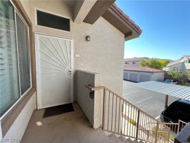 2305 W Horizon Ridge Pkwy #2121 - Photo 1 of 1