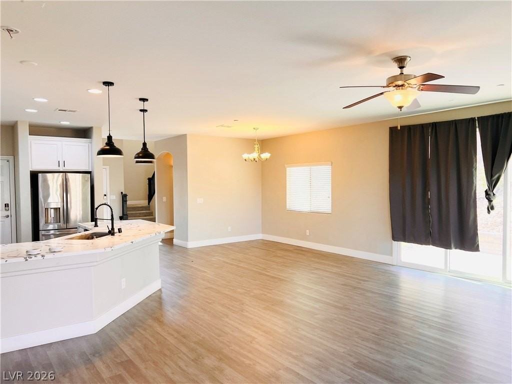 161 Dunblane St - Photo 6 of 50