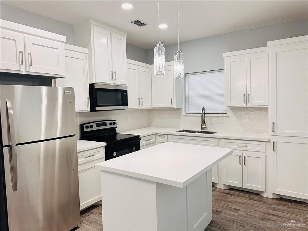 2304 E Viviana St #2 - Photo 4 of 14