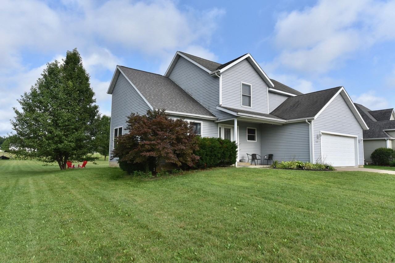 4697 Lauren Ln - Photo 2 of 26