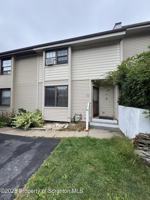featured image of 17 Hunts Ct