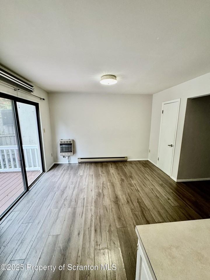 17 Hunts Ct - Photo 5 of 14