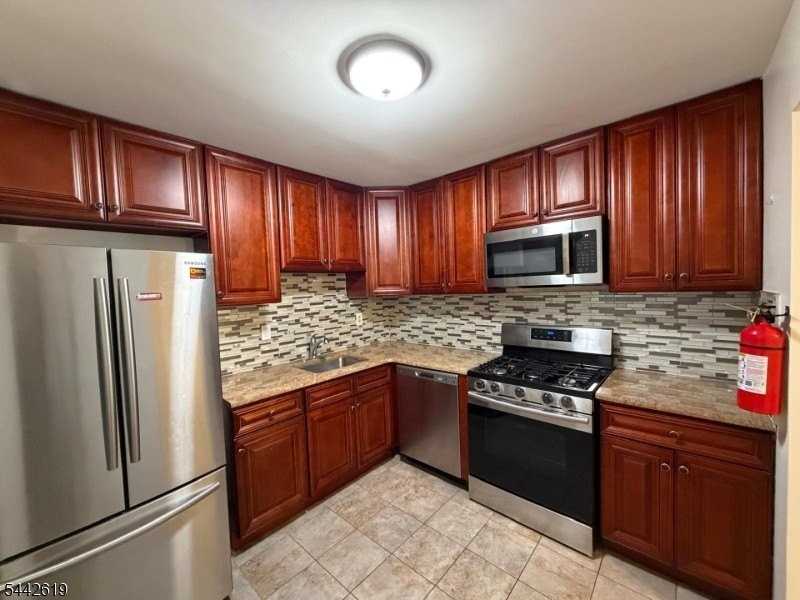 149 Patriots Rd - Photo 7 of 23