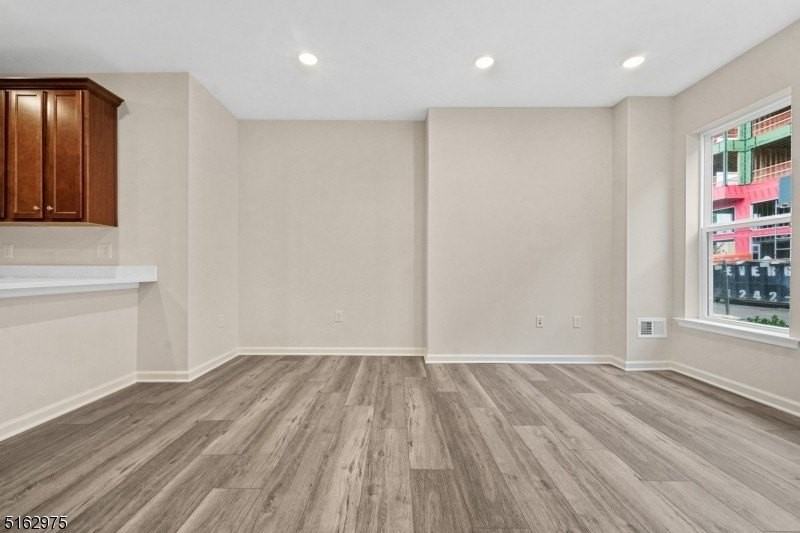 8 Jessica Ln - Photo 5 of 26