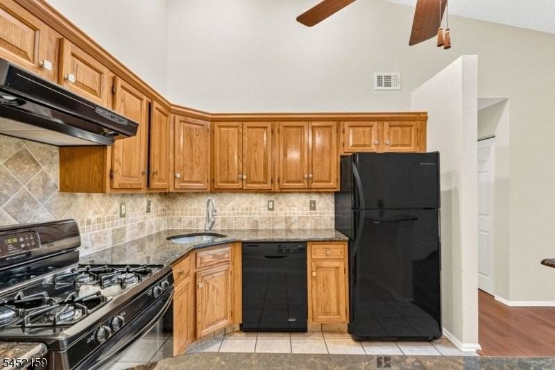 4006 Crawford Ct - Photo 6 of 26