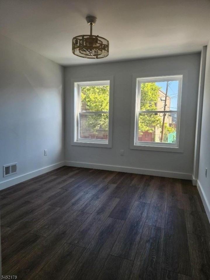 342 17th Ave - Photo 4 of 8