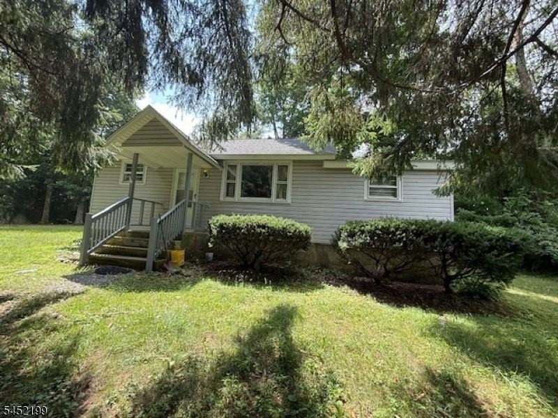 103 Edgewood Ln - Photo 2 of 18