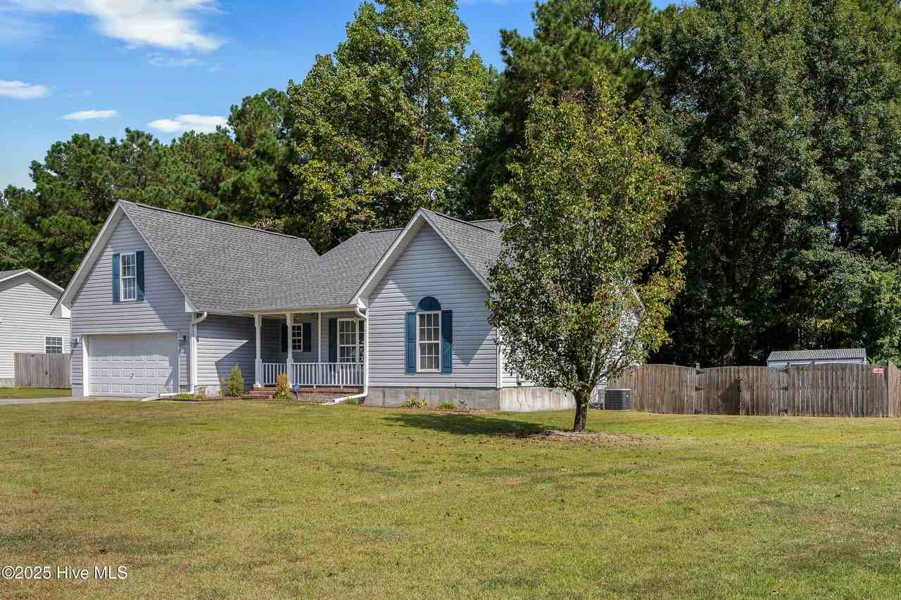 200 Druid Ct - Photo 3 of 32