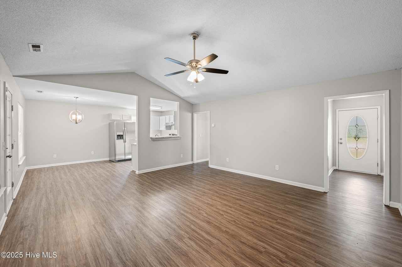 200 Druid Ct - Photo 6 of 32