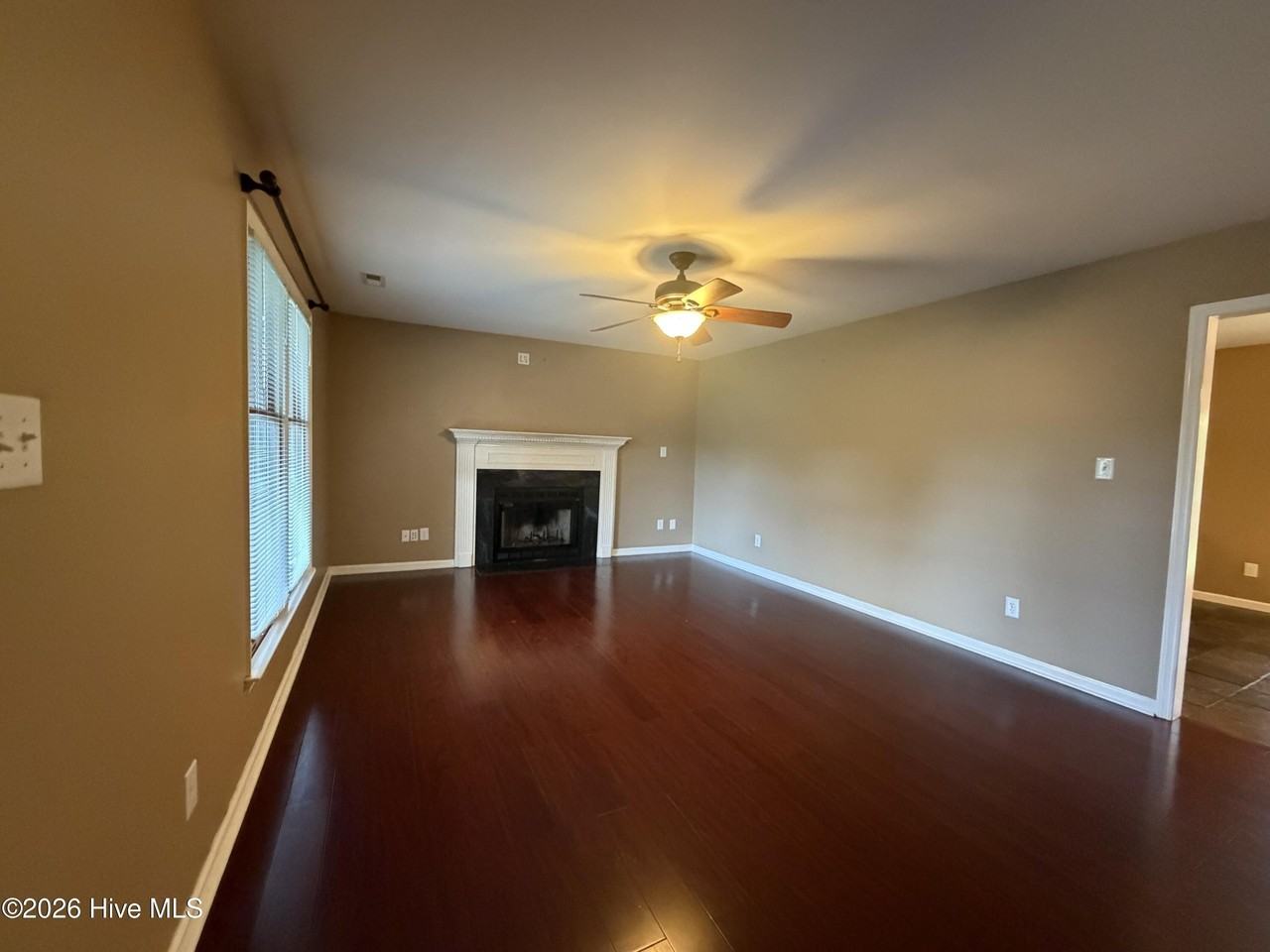 717 Mallard Dr - Photo 5 of 27
