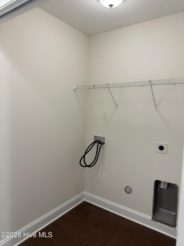 724 Kidder St - Photo 7 of 11
