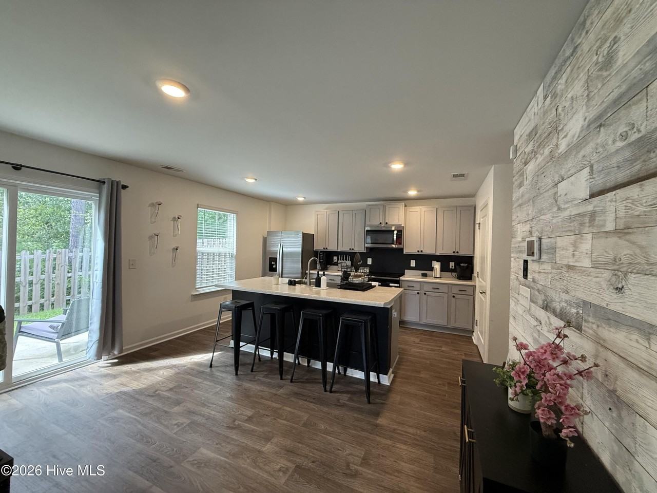386 High Ridge Ct - Photo 6 of 27