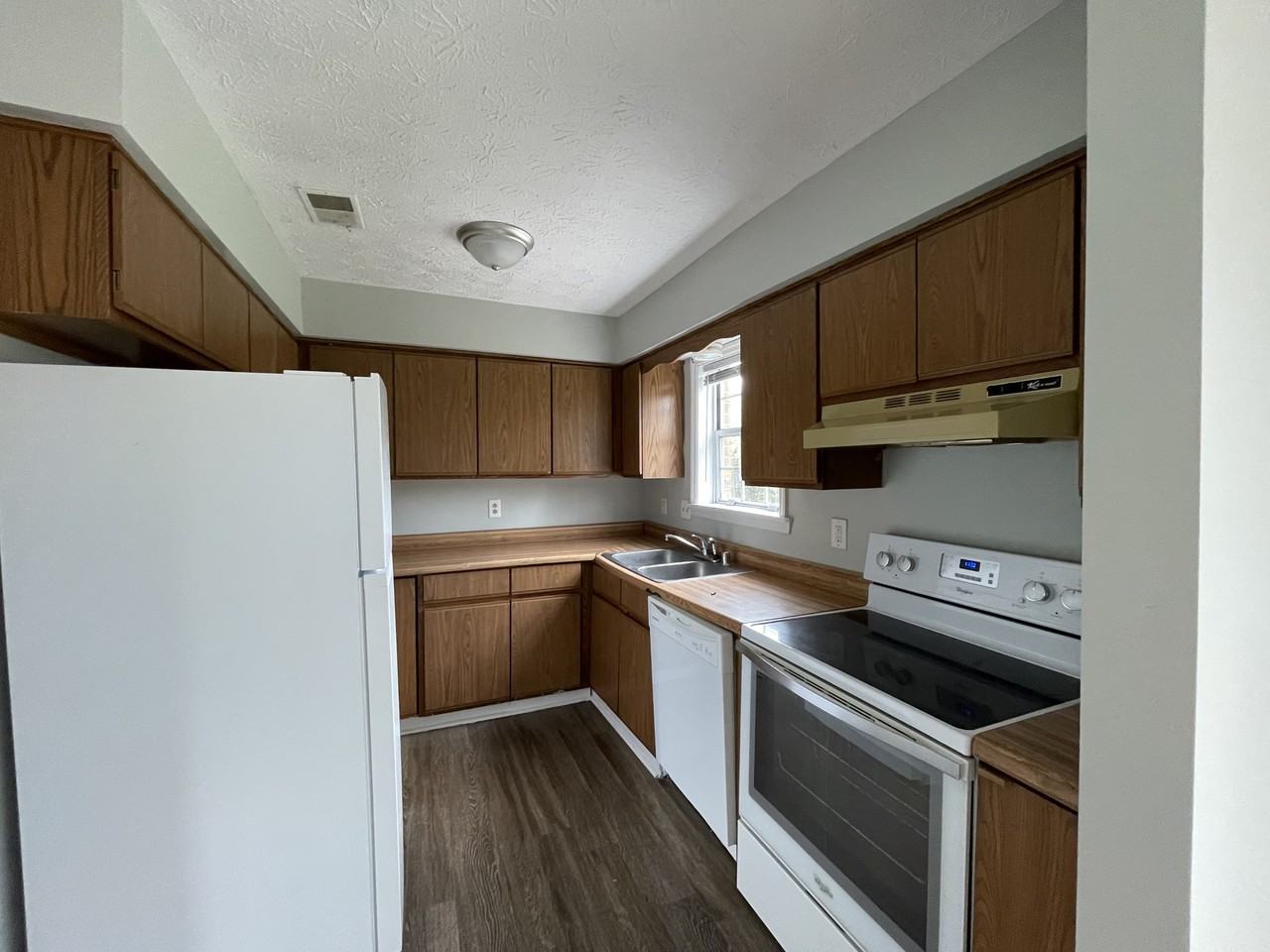 1167 Tatesbrook Dr #A - Photo 2 of 6