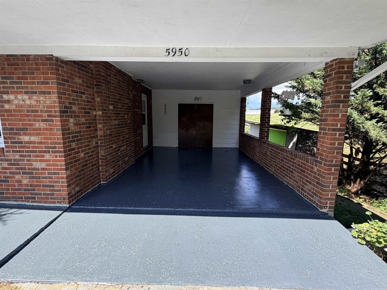 5950 Rawley Pike - Photo 2 of 14