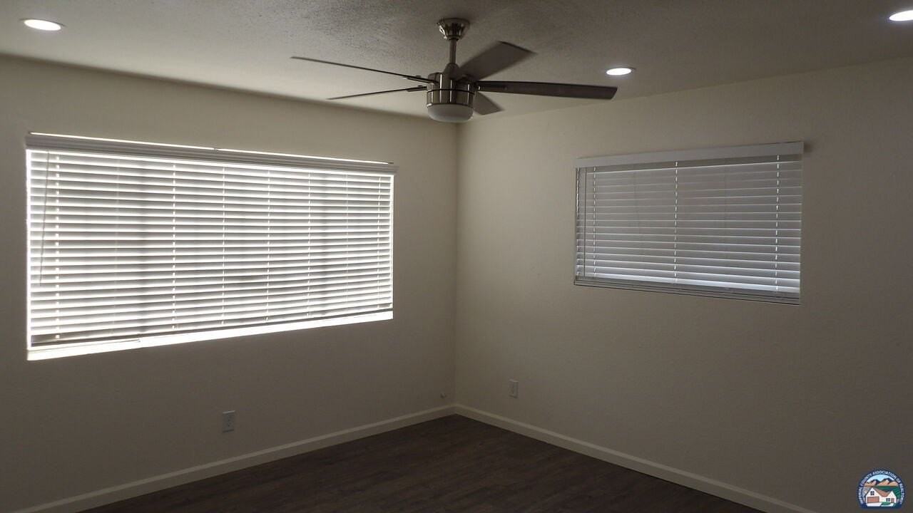 1167 N 18th St - Photo 7 of 10
