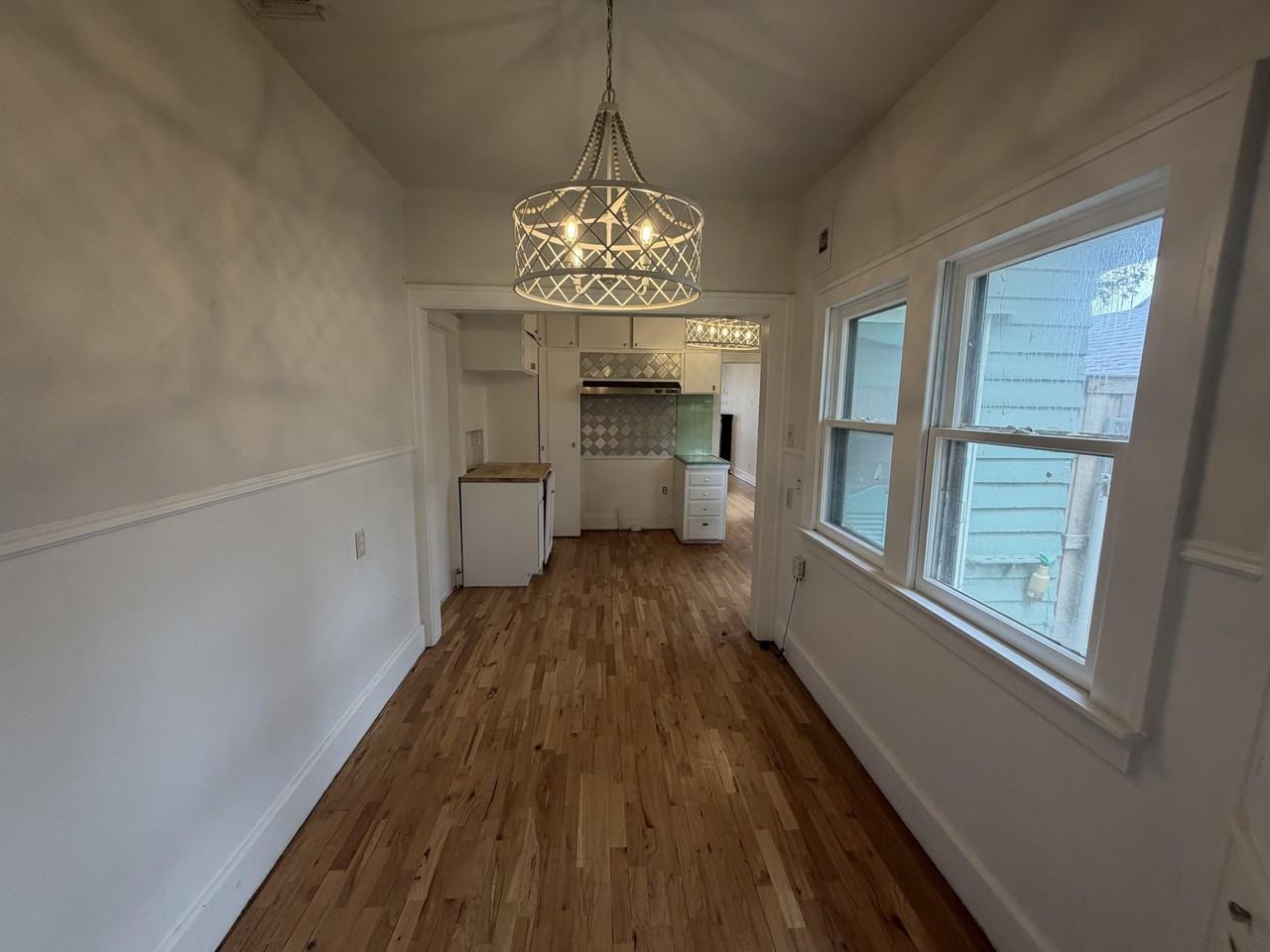 2206 16th St - Photo 7 of 27