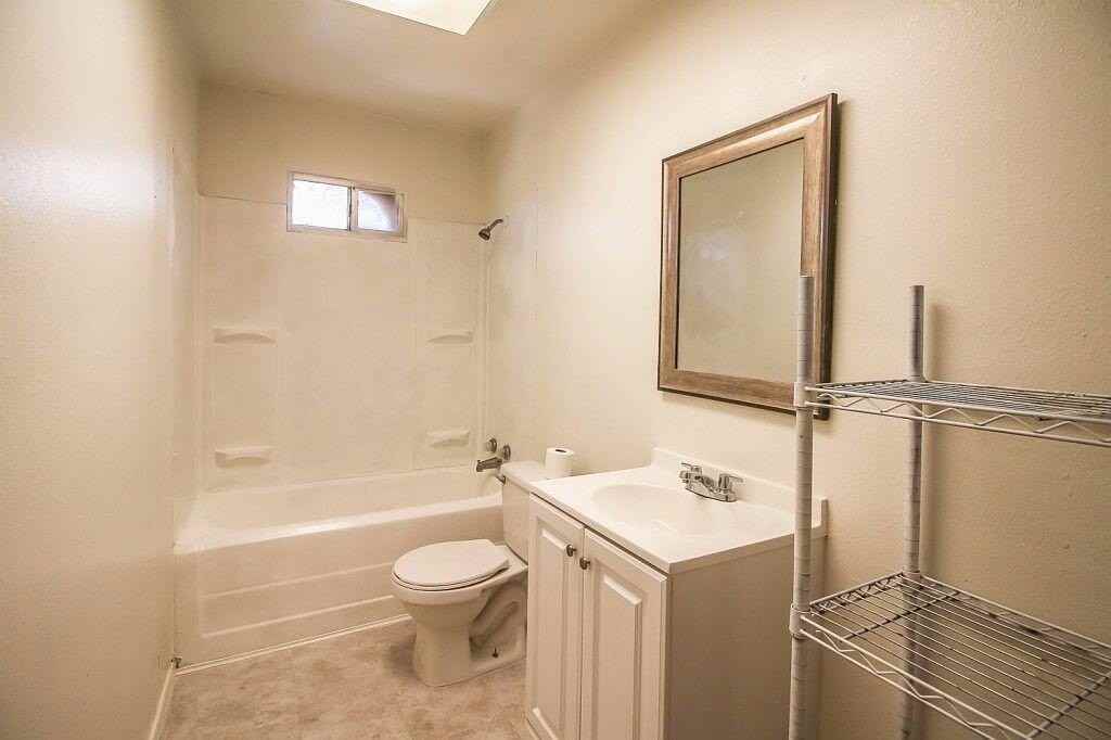 1805 Avenue R #A - Photo 6 of 11