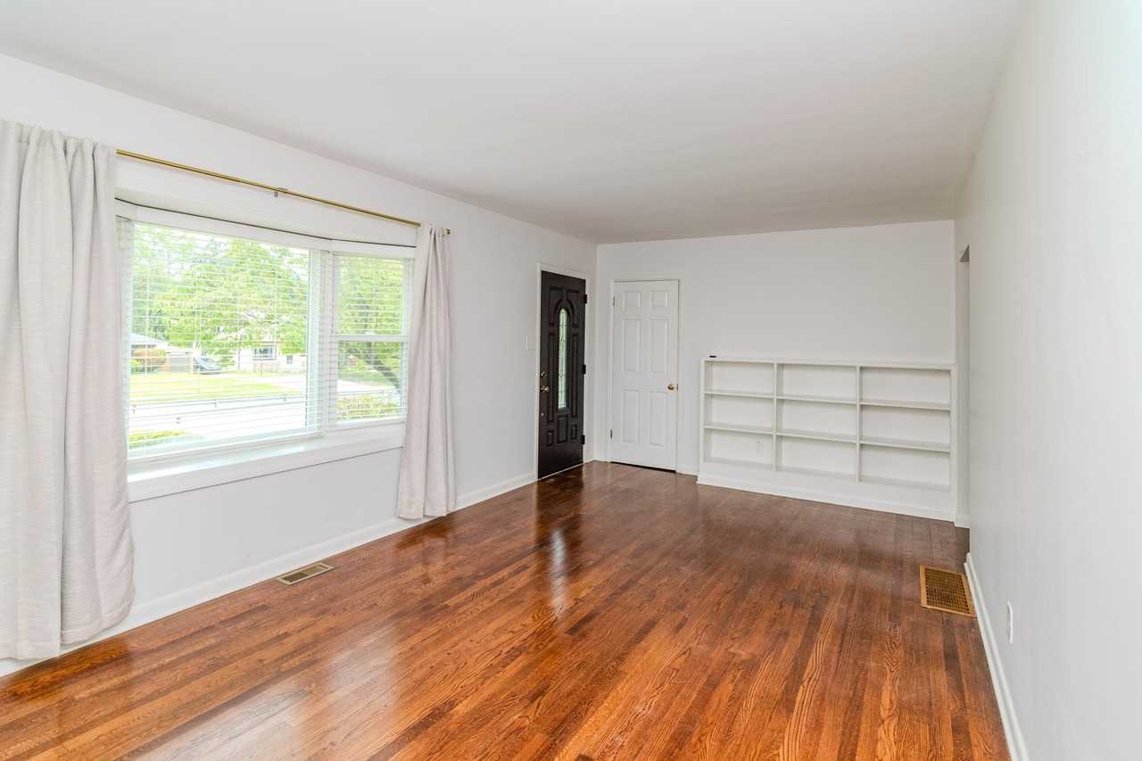 282 Zandale Dr - Photo 2 of 40