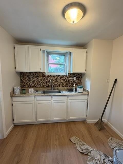 552 Thomas St - Photo 4 of 8