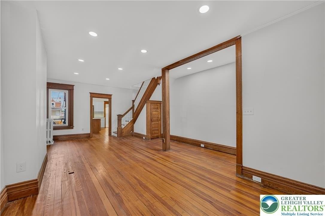 121 S 14th St - Photo 5 of 27