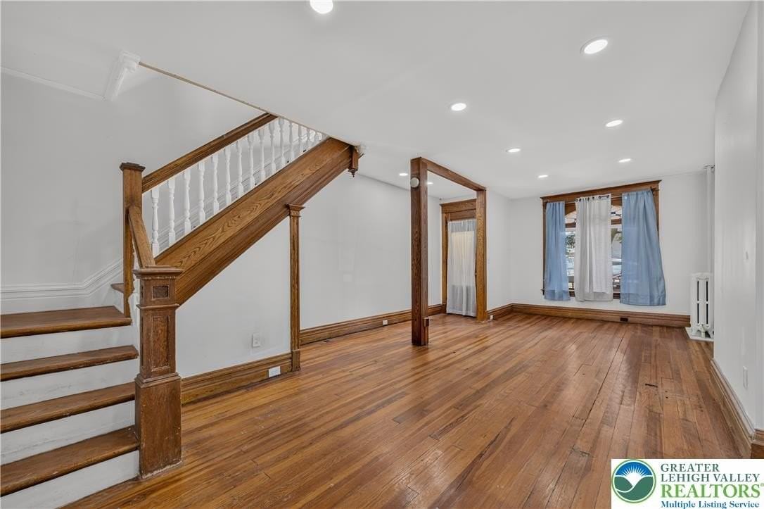 121 S 14th St - Photo 6 of 27