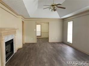 608 Sheila Blvd - Photo 2 of 7
