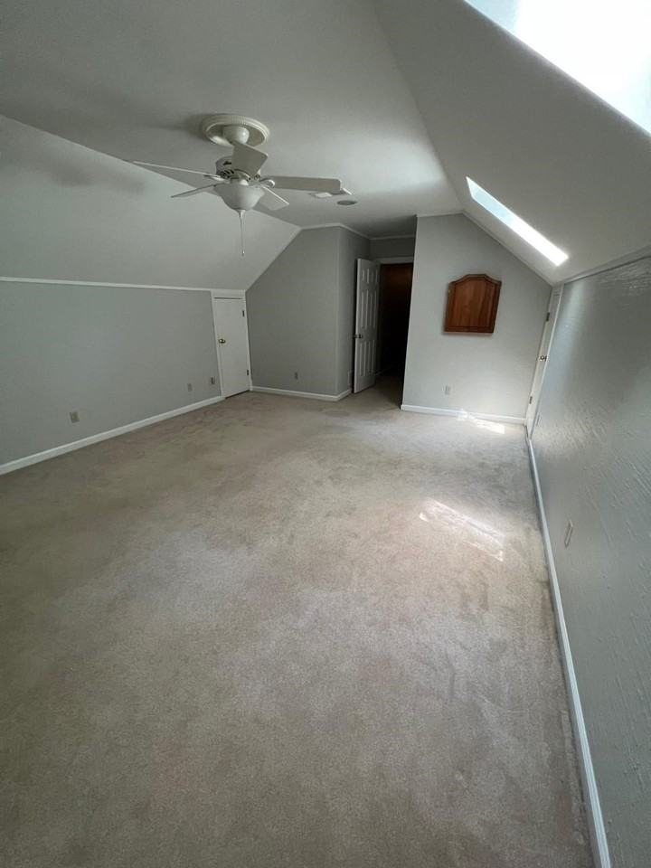 984 Eastwood Ter - Photo 6 of 16