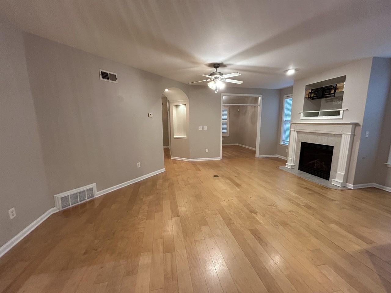 1390 Island Town Dr - Photo 2 of 27