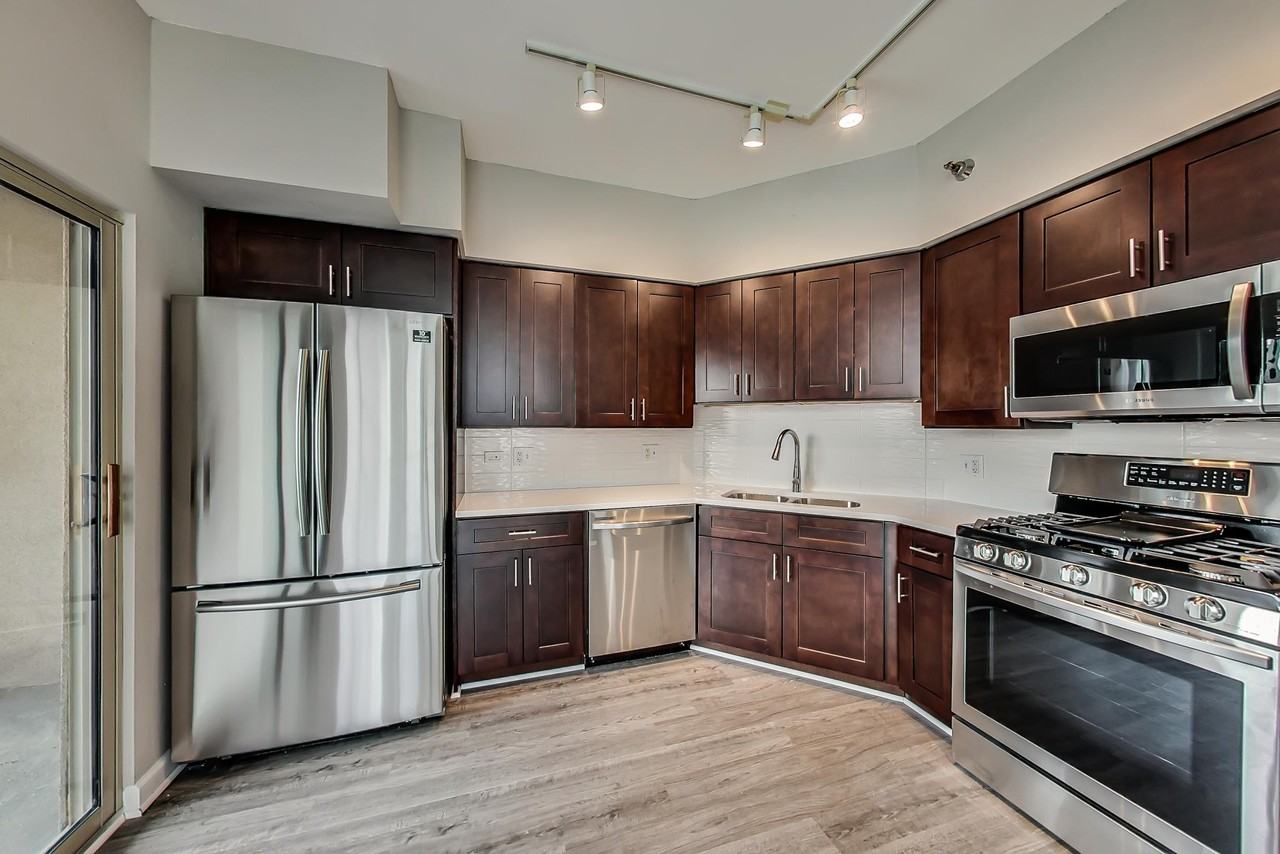 720 W Randolph St #1003 - Photo 5 of 29