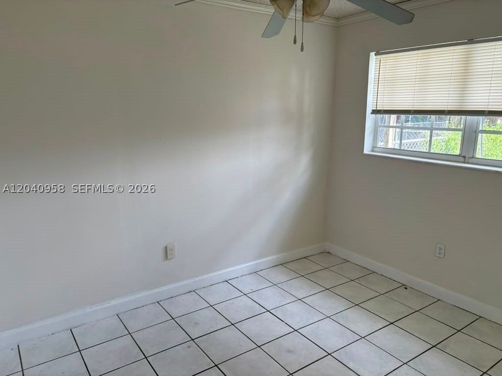 5411 Sw 38th Ct #F - Photo 4 of 6