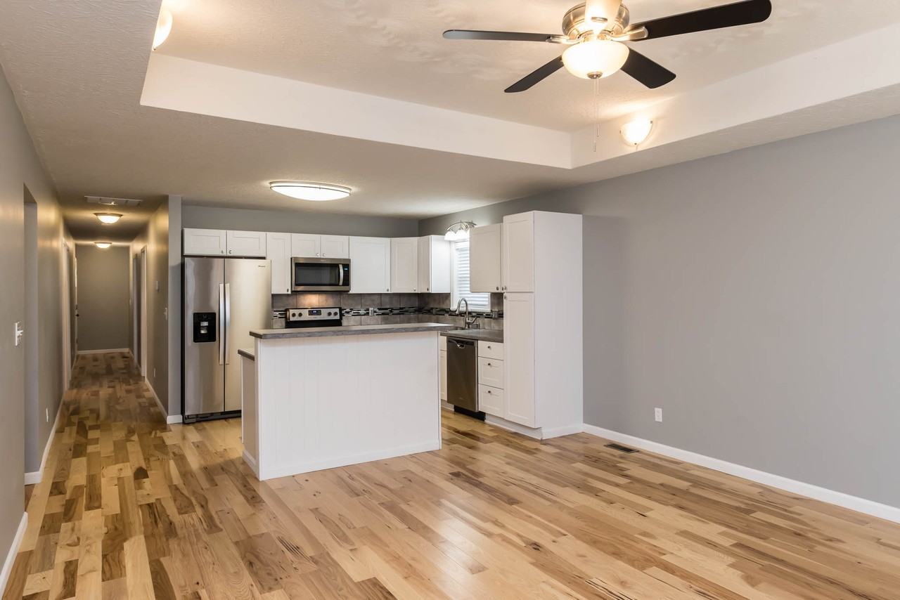 719 S Main St #1 - Photo 5 of 30