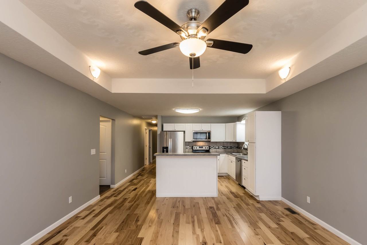 719 S Main St #1 - Photo 6 of 30