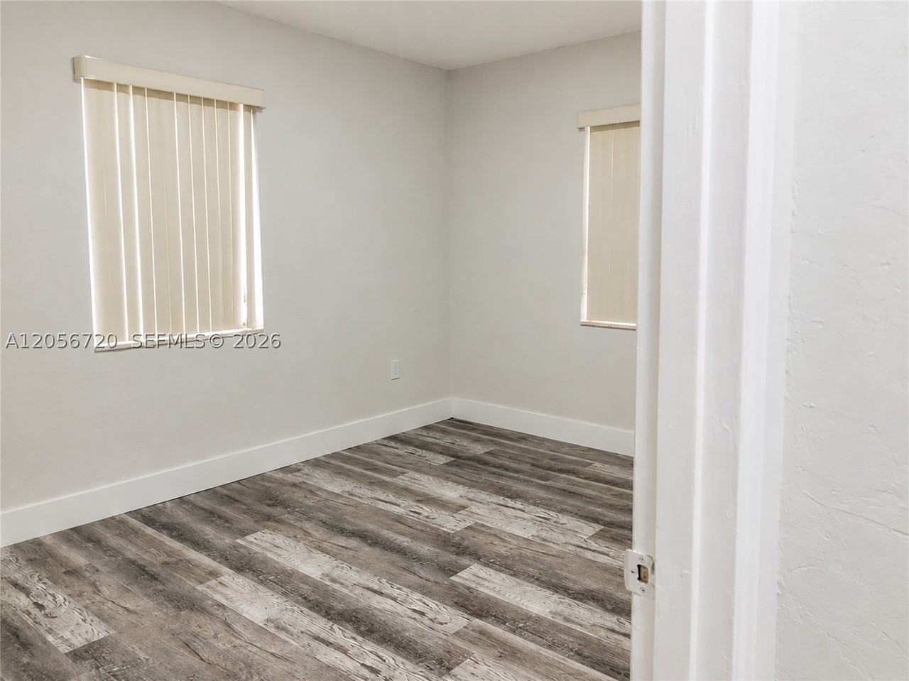 740 Nw 130th St - Photo 5 of 14