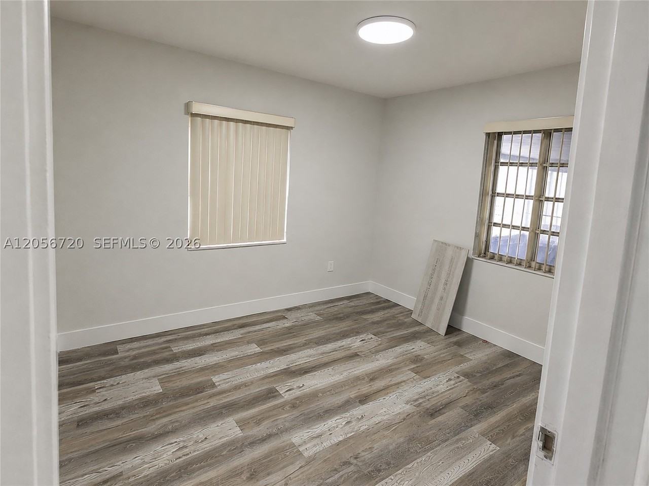 740 Nw 130th St - Photo 7 of 14