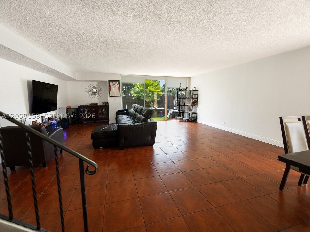 2200 Ne 7th St #1 - Photo 4 of 18